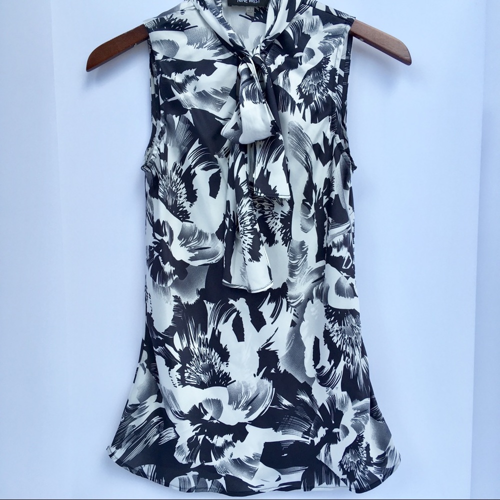 ❤️ Nine West Charmeuse Blouse ❤️